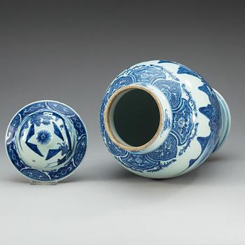 A blue and white jar with cover, Qing dynasty, Jiaqing (1796-1820).