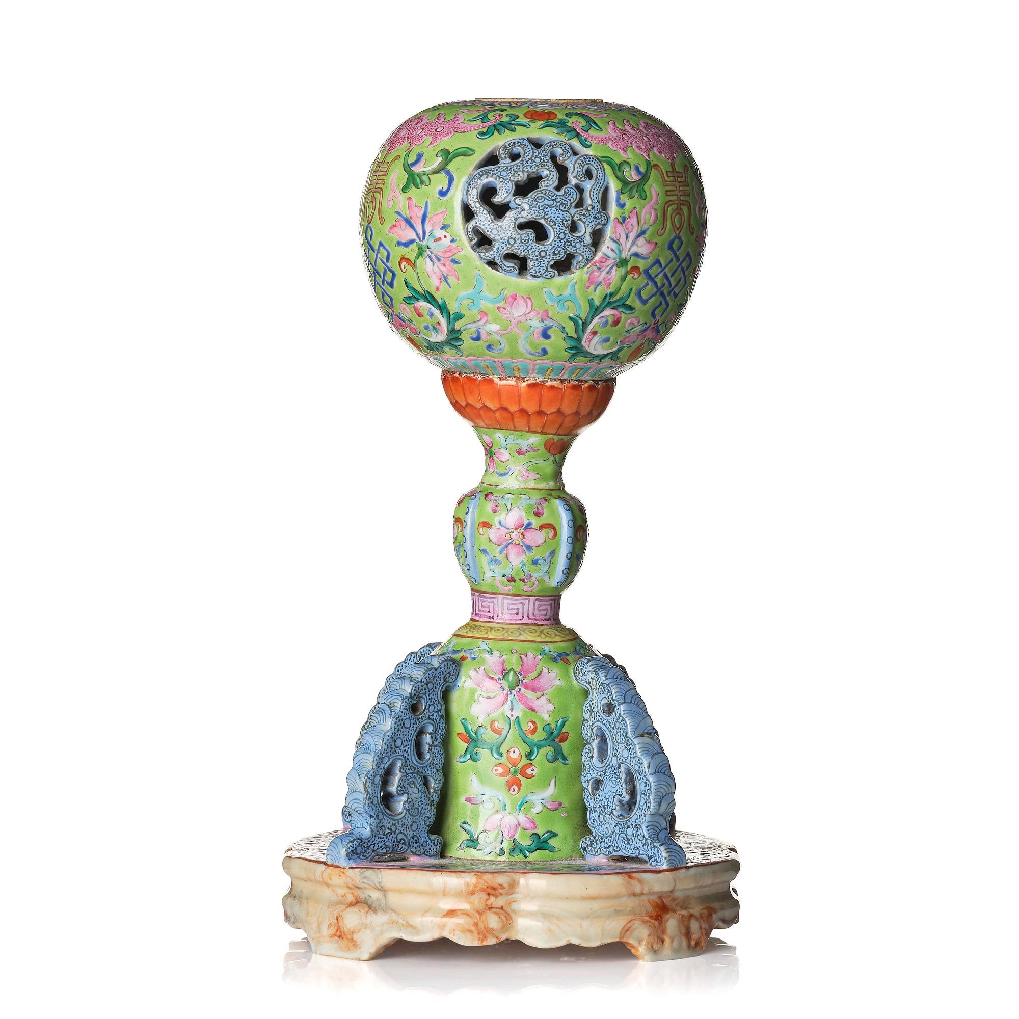 Hatstand, porslin, Qingdynastin, 1800-tal.