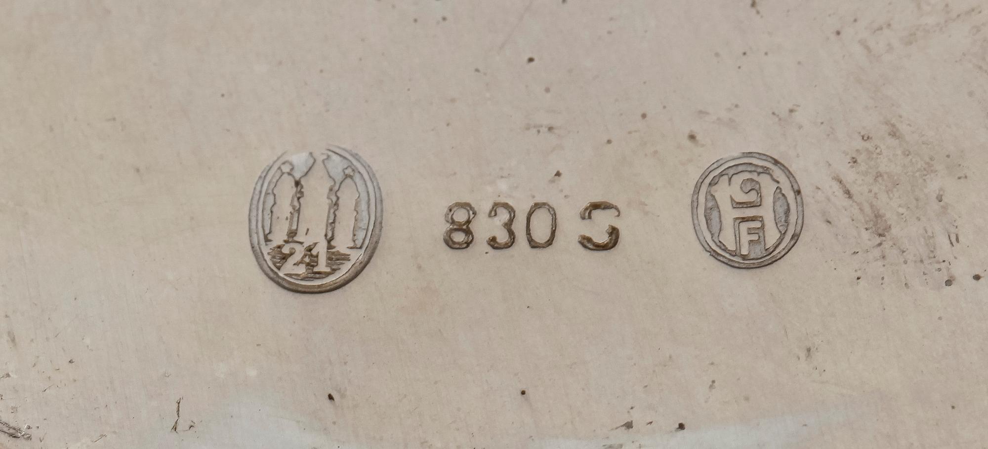 BÄGARE, 2 st, samt SKÅL, silver, bl a C G Hallberg, 1959. Tot 726 g.