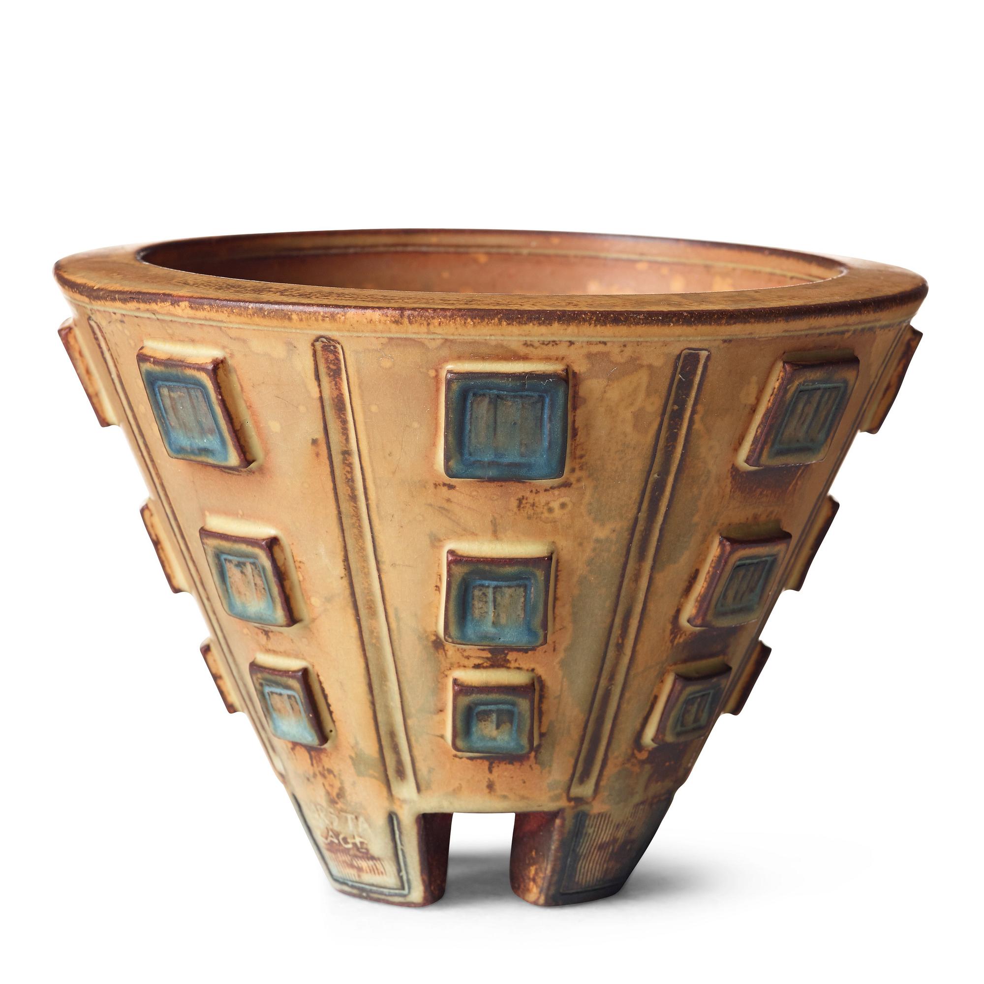 Wilhelm Kåge, a "Farsta" stoneware bowl, Gustavsberg studio, Sweden 1948.