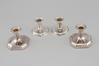LJUSSTAKAR, 2 par, silver, omkring 1900-talets mitt.