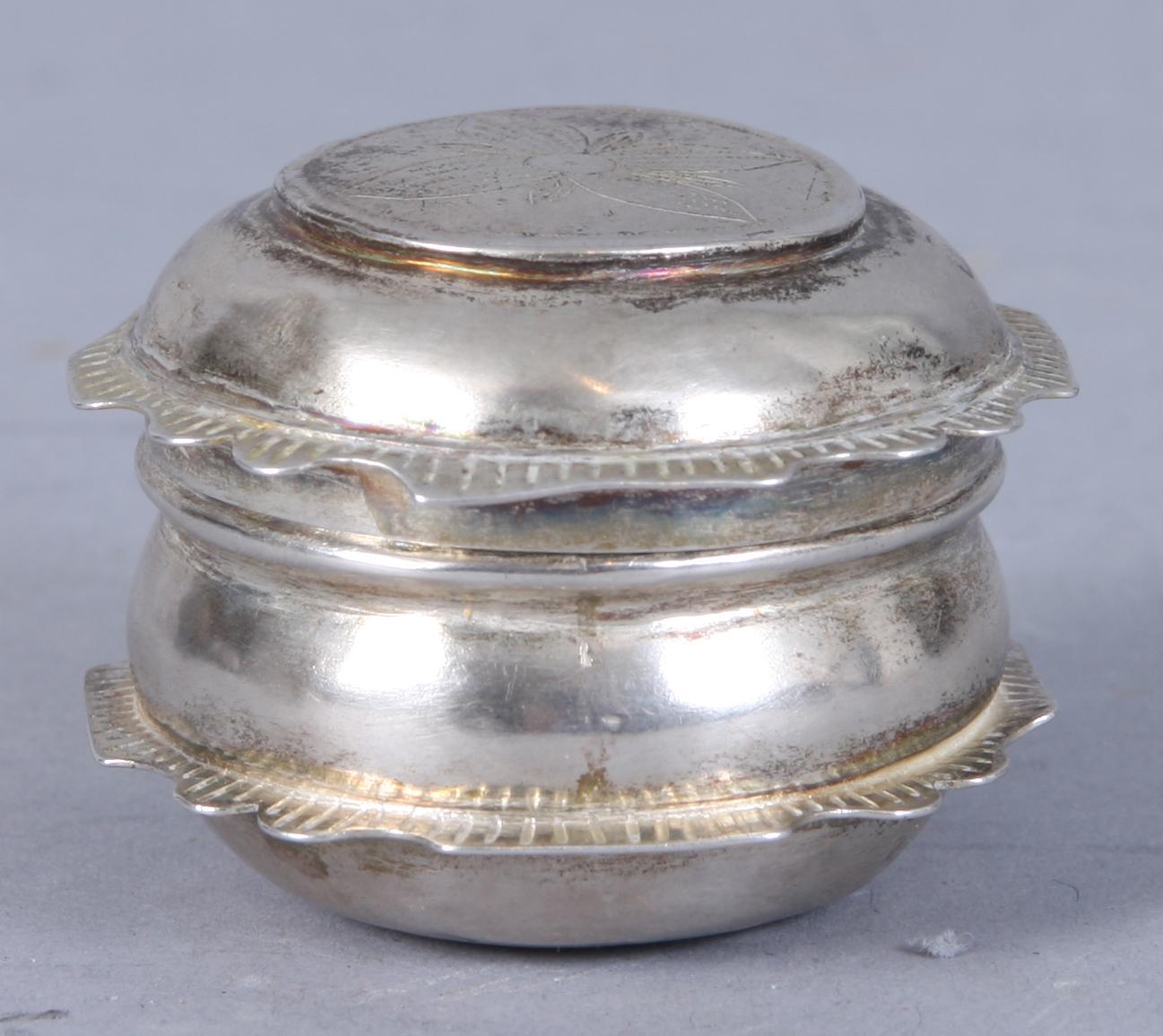 KYRKDOSA, silver, 1800-tal. 22 gram.