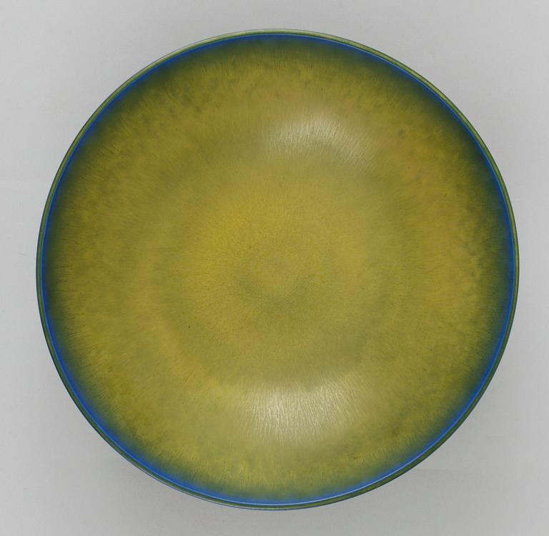 A Berndt Friberg stoneware bowl, Gustavsberg studio 1967.