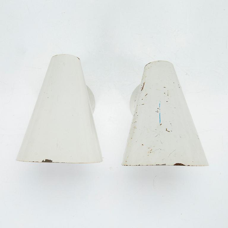 Paavo Tynell, a pair of mid-20th century '2351' wall lights for Idman.