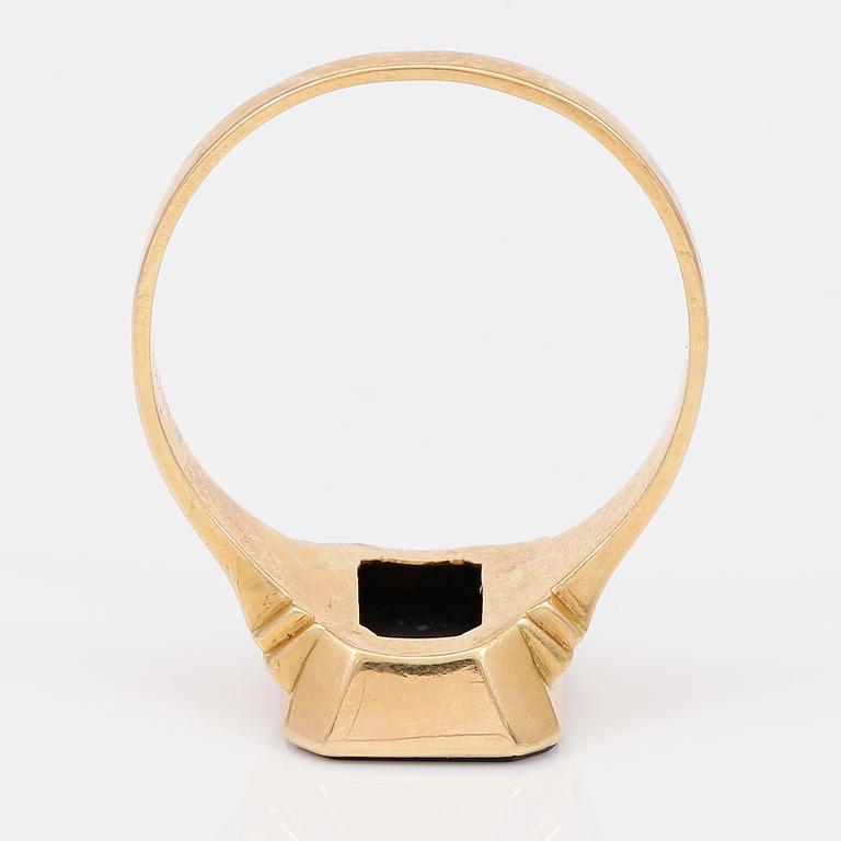 KLACKRING, svart sten, svenska stämplar, 1946.