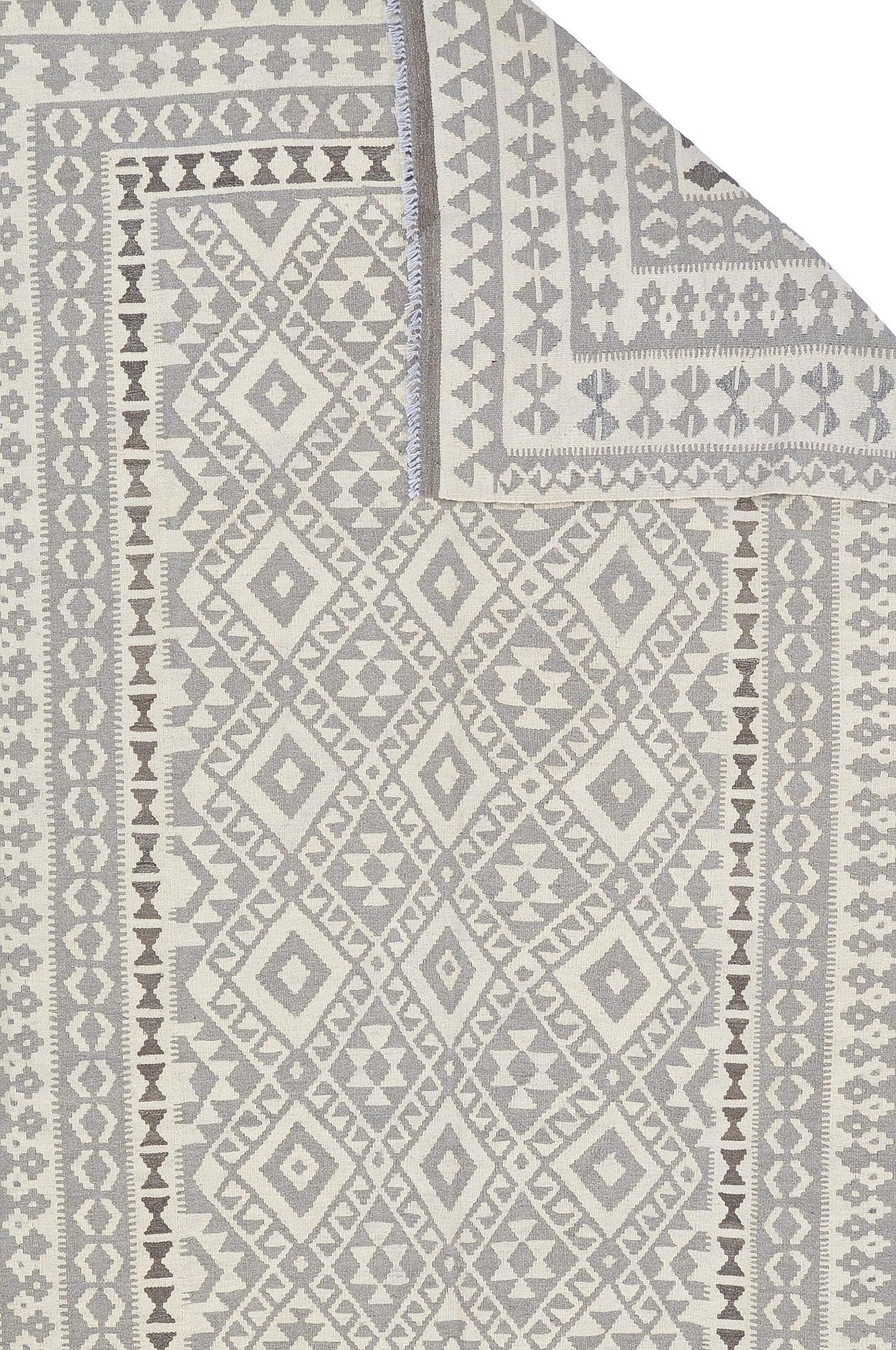 Matta, kelim, ca 297 x 198 cm.