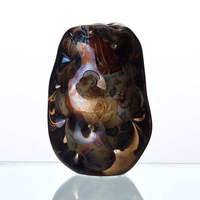 Per B. Sundberg, a unique 'Fabula' glass vase, Orrefors 1999.