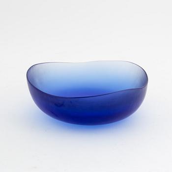 Tobia Scarpa, a 'Battuto' glass bowl, Venini, Murano, Italy, the model conceived 1960/61.