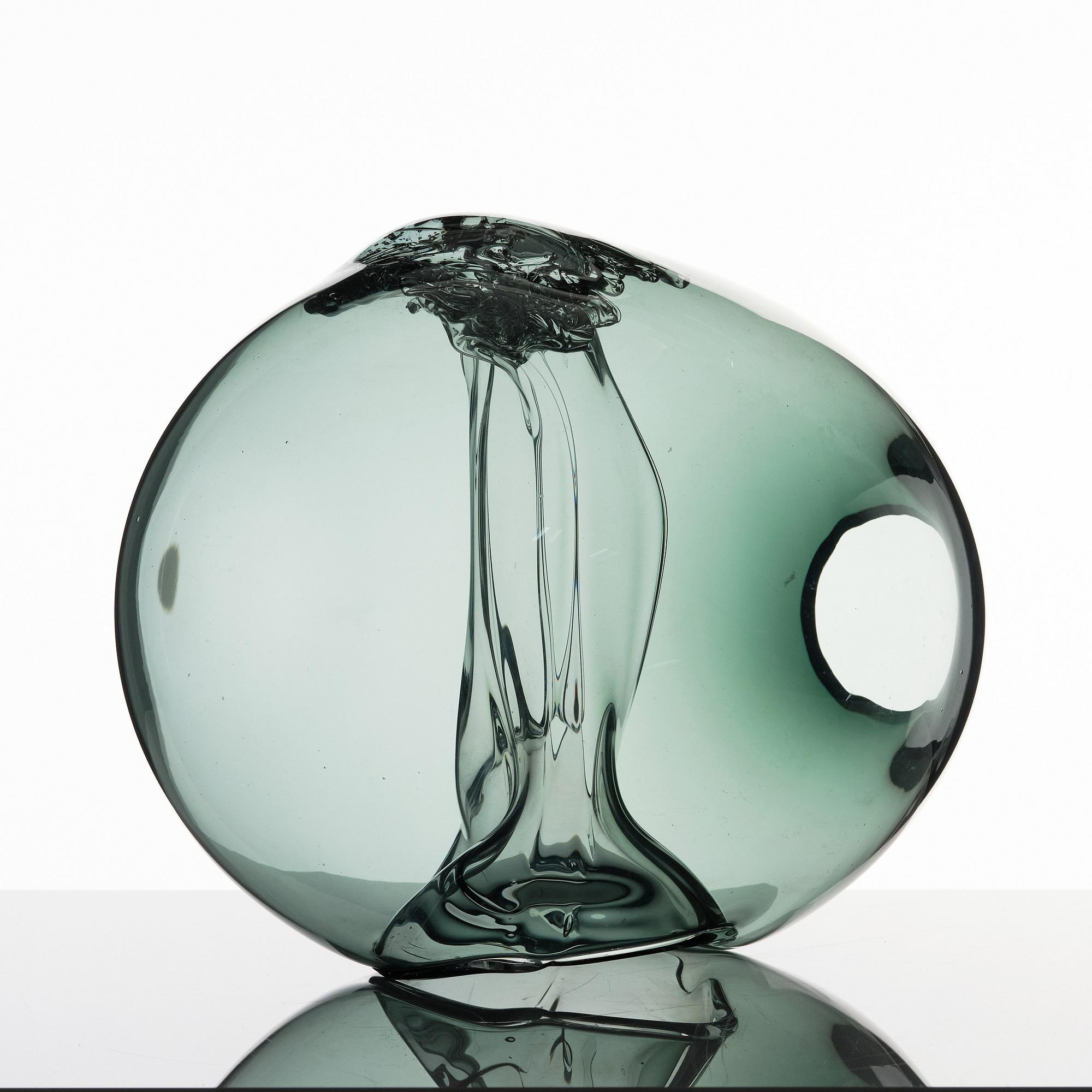 Bjørn Friborg, a green tinted glass sculpture, ca 2019.