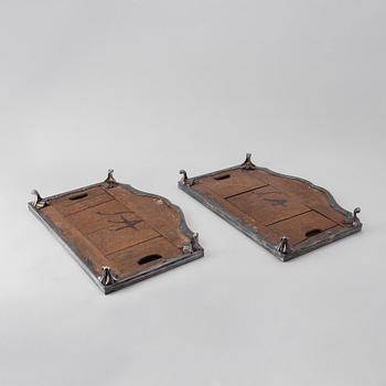A 20th century silver plated mirror plateau.