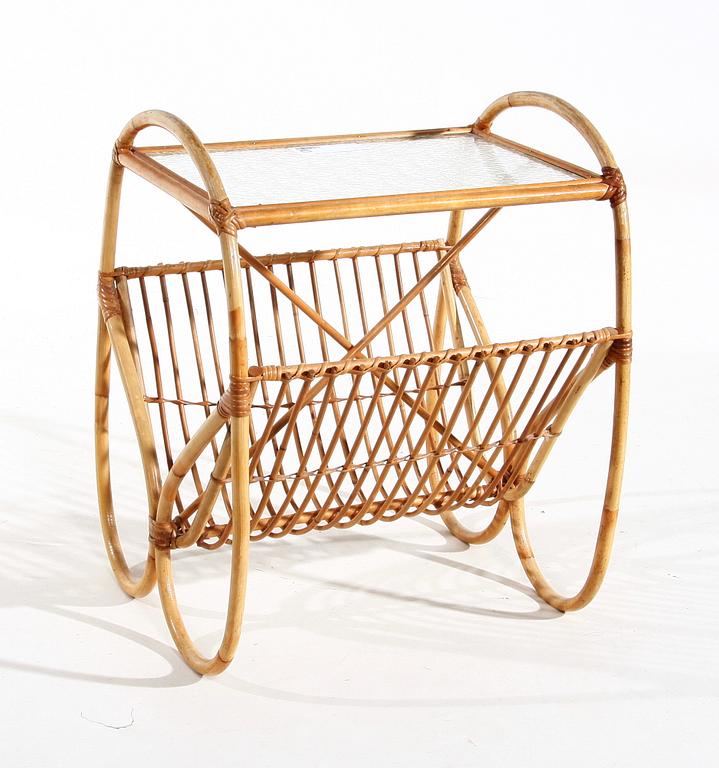 TIDNINGSHYLLA, rotting, 1940-tal.