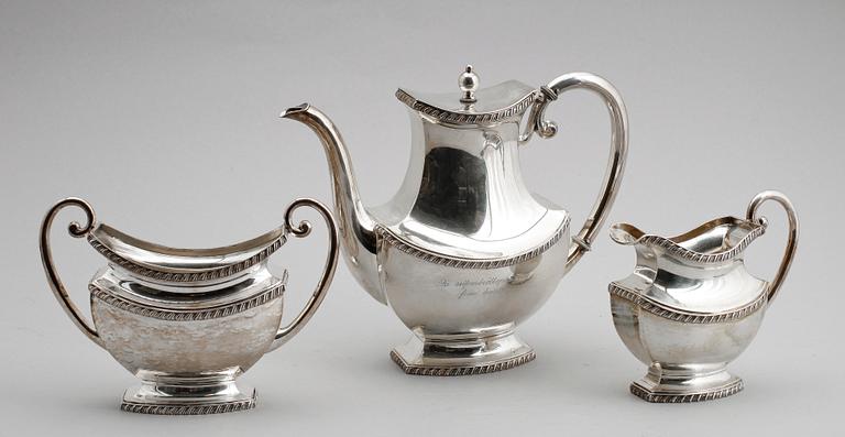 KAFFESERVIS, 3 delar, silver, svenska stämplar 1918. Vikt ca 1260 g.