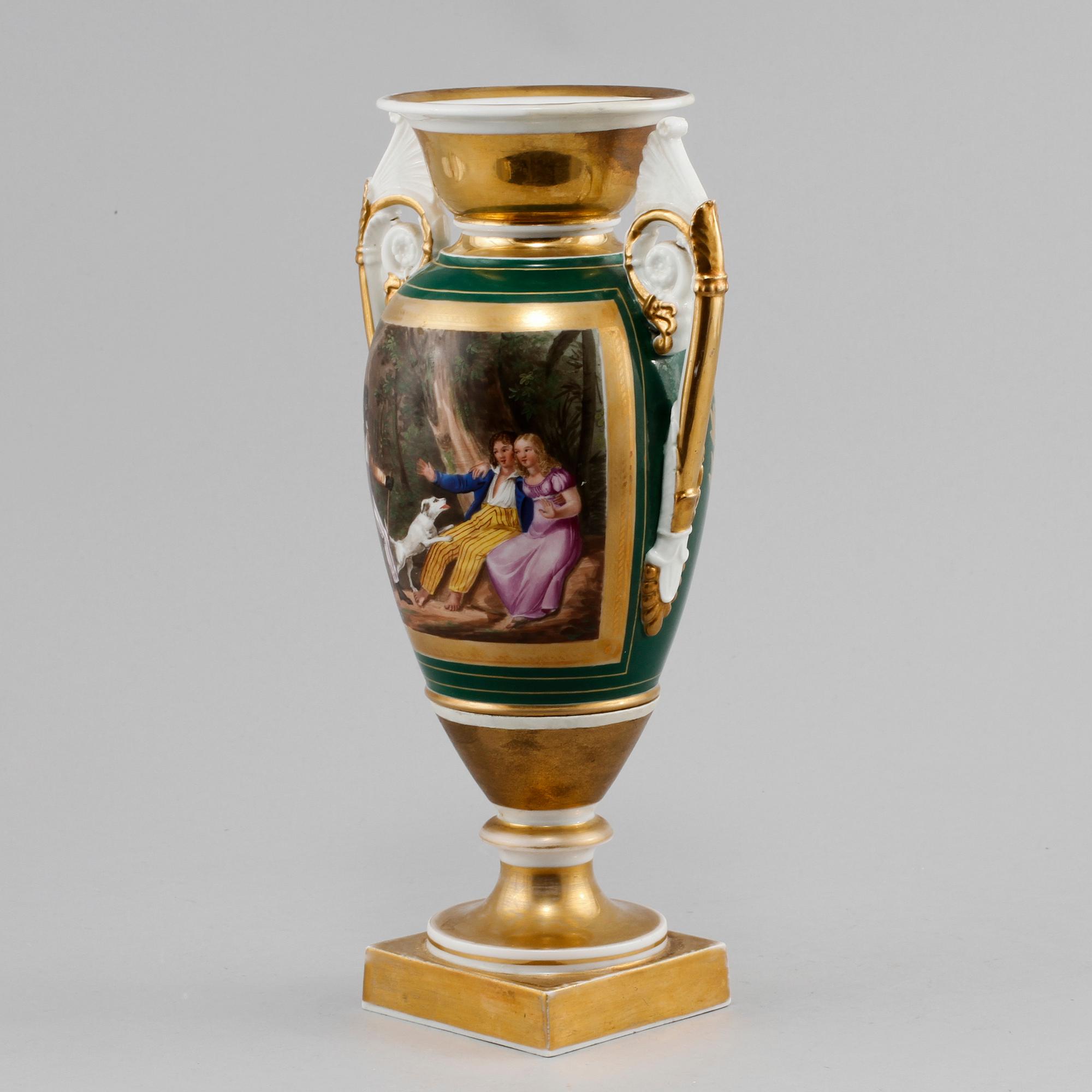 URNA, porslin, empire, 1800-talets första hälft.