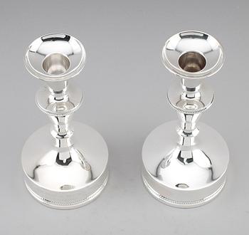 LJUSSTAKAR, 1 par, silver, MGAB, Uppsala 1974.