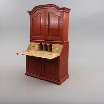 SKRIVSKÅP, allmoge, 1700-tal.