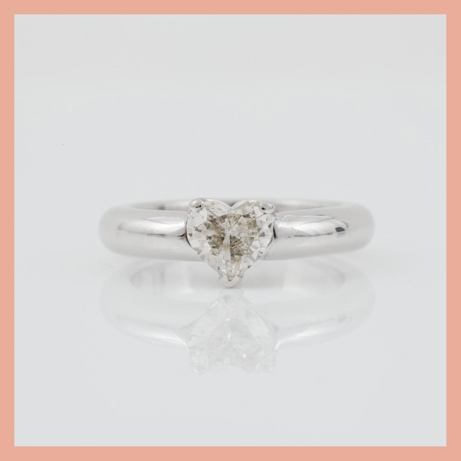 A 0.85 ct heart-shaped diamond solitaire ring. Quality circa F/VS2 according to certificate from DPL.
