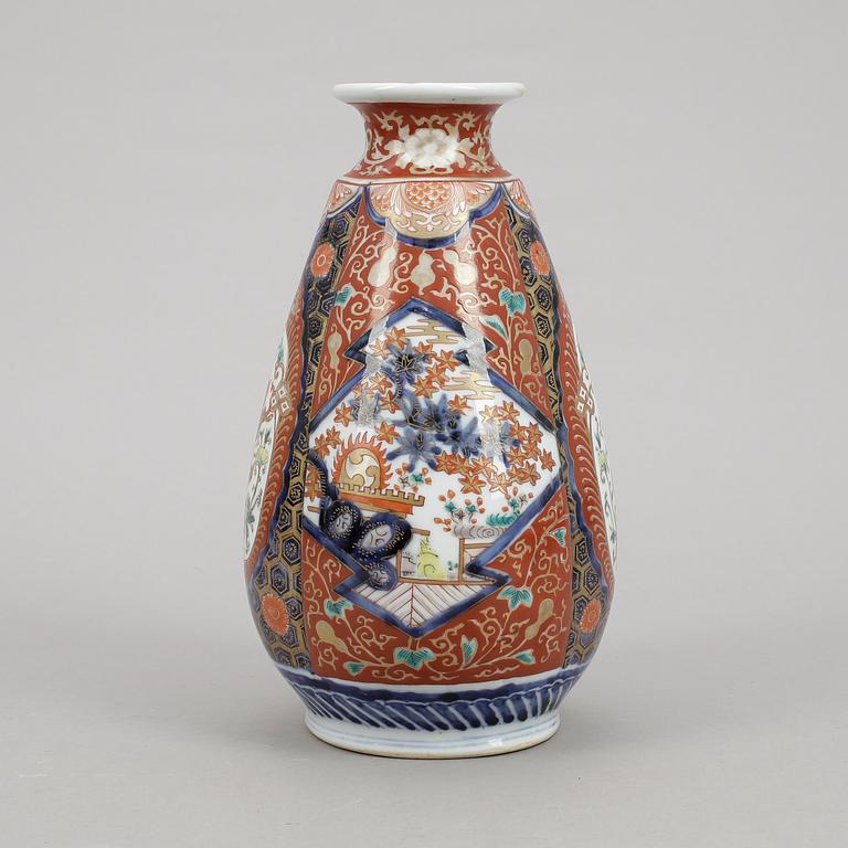 VAS, porslin, Japan, 1900-tal.