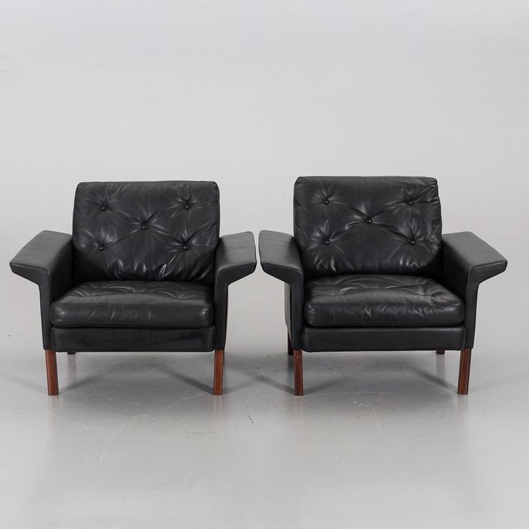 FÅTÖLJER, ETT PAR, 1960/70-tal.
Cites-intyg.