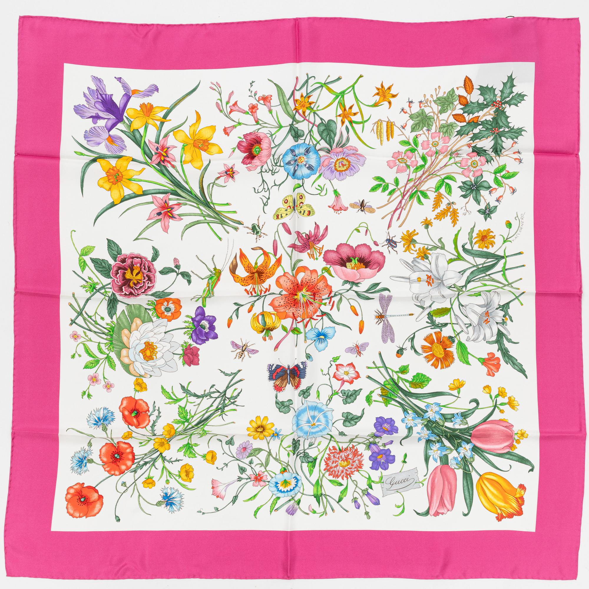 Gucci, scarf, "Flora".