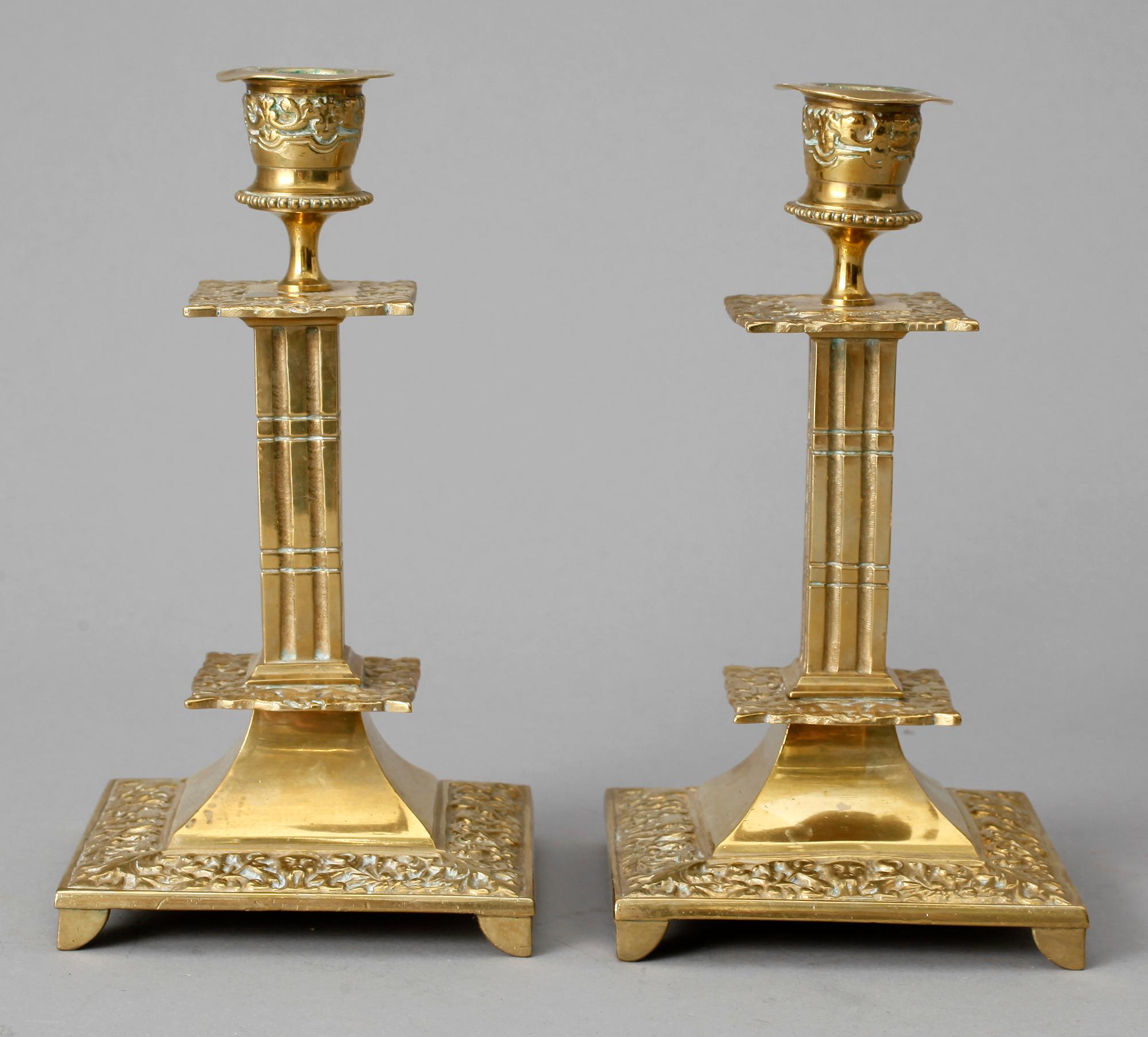 LJUSSTAKAR, 2+2, malm, 1900-tal.