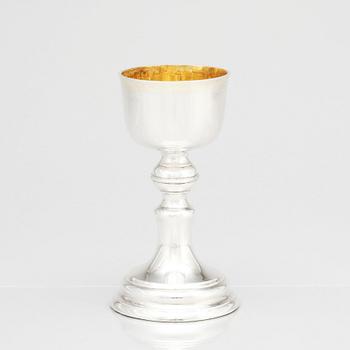 A Swedish 18th century parcel-gilt cup and dish, mark of Simson Ryberg, Stockholm 1772.