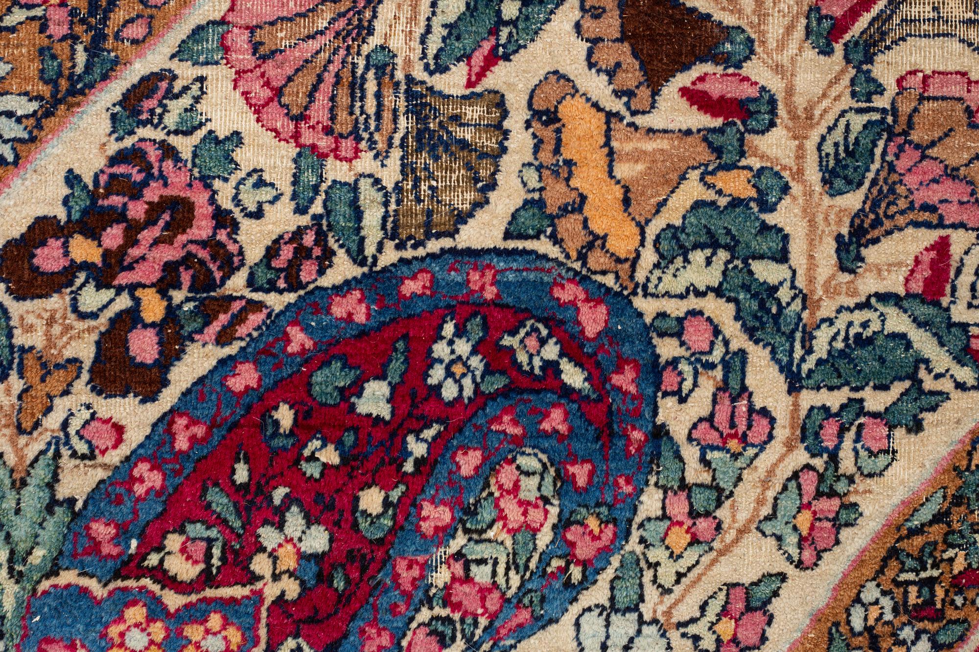 Matto, semi-antique Kerman, ca 457,5 x 317 cm.