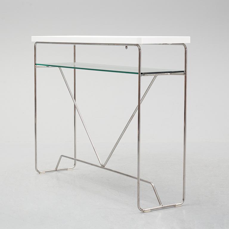 A 2ist century  occasional side table by Calligaris, Italy,