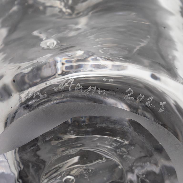 Sini Majuri, Konstglas, "Sibelius 8", signerad Sini Majuri 2023. Riihimäki.