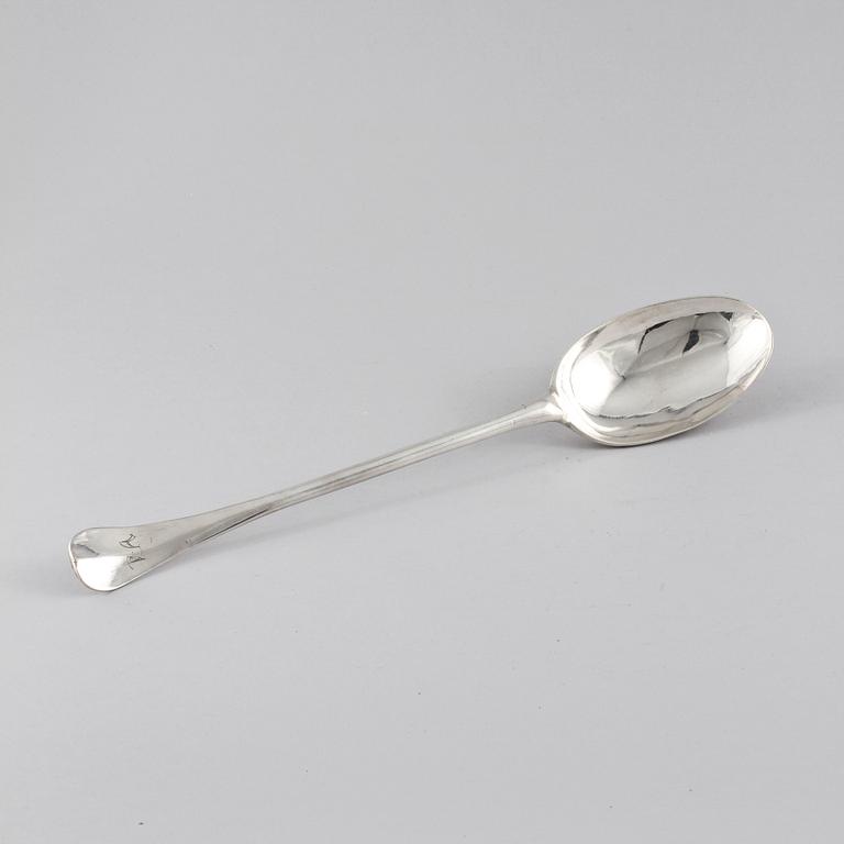 RAGUSKED, silver, möjligen England, 1800-tal. Vikt 195 g.