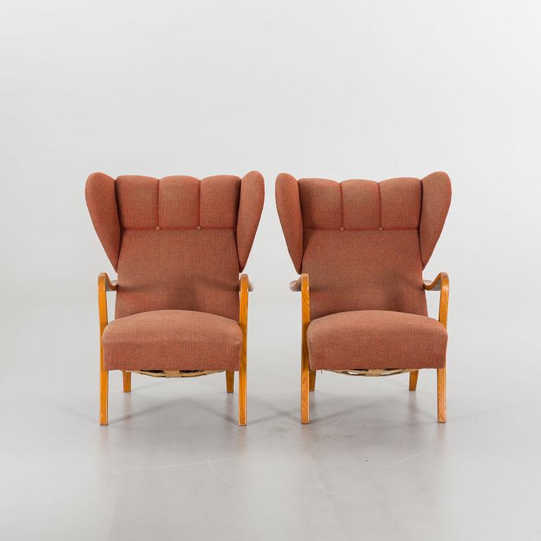 ÖRONLAPPSFÅTÖLJER, ett par, Sverige, 1900-talets mitt.