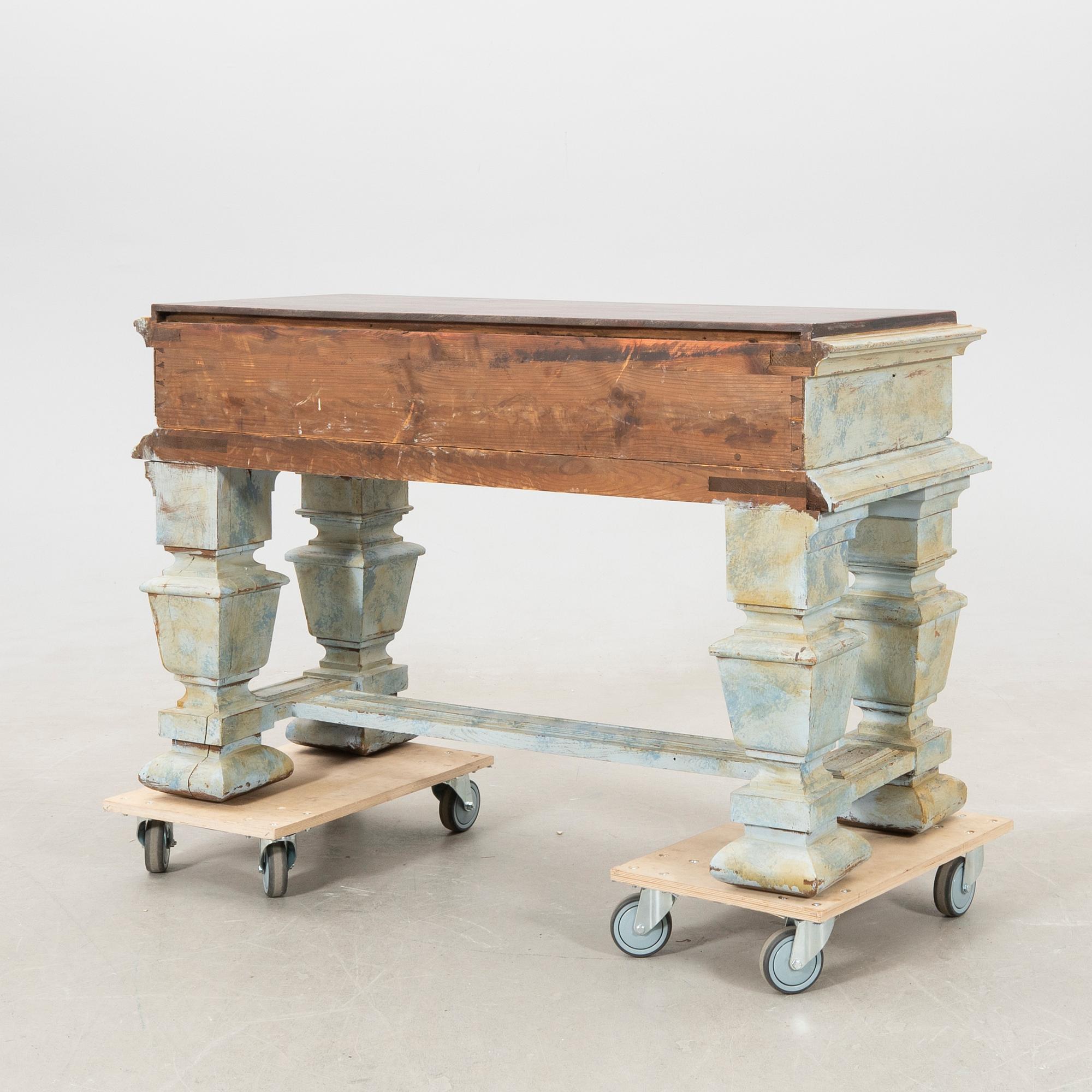 Bord/Sideboard barockstil omkring 1900.
