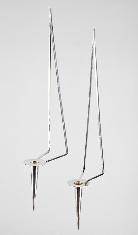 VÄGGLJUSSTAKAR, ett par, silver, Bo Klevert, Stockholm, 1998. Totalvikt 424 g.