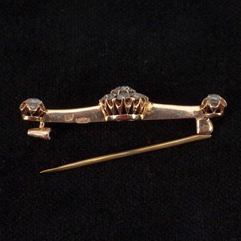 BROOCH.