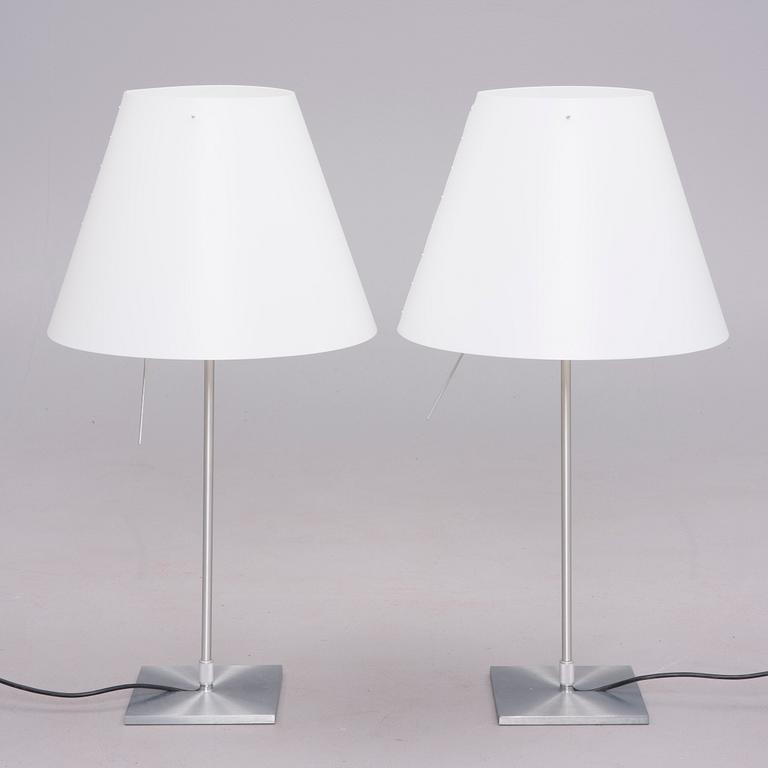 GOLV- / BORDSLAMPOR, ett par, "Costanza", Design Paolo Rizzatto, Luceplan, Italien. Formgiven 1986.