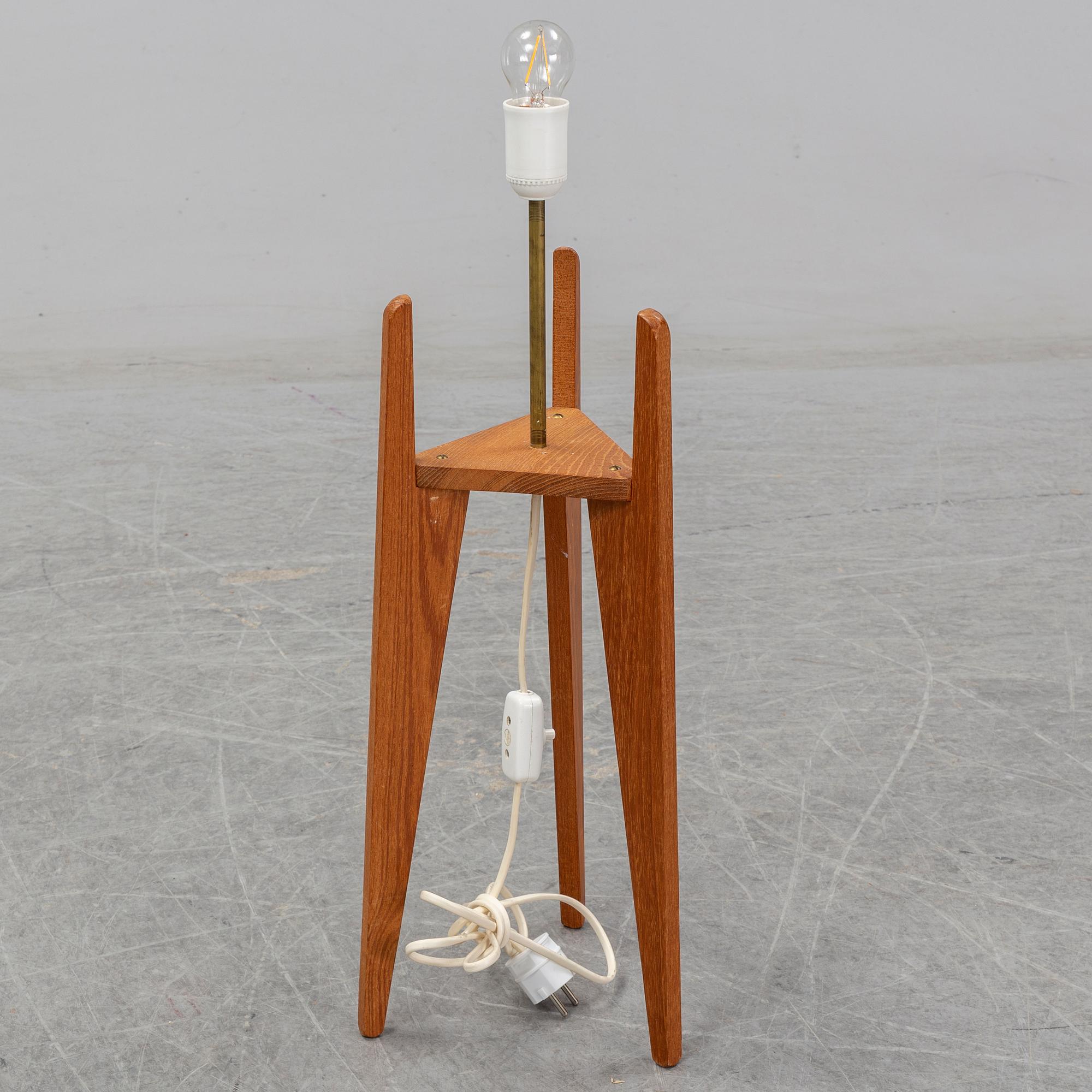 A 1960's floor light.