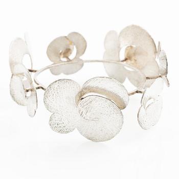 PA Lundahl-Terrs, a bridal crown, silver.