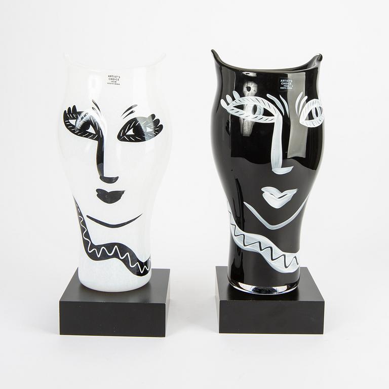 Ulrica Hydman-Vallien, vaser 2 st signerade och numrerade.