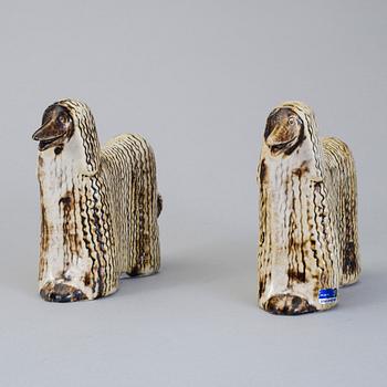 LISA LARSON, 2 st figuriner "Afghan", Gustavsberg, stengods. Ur serien "Kennel", formgiven 1972.