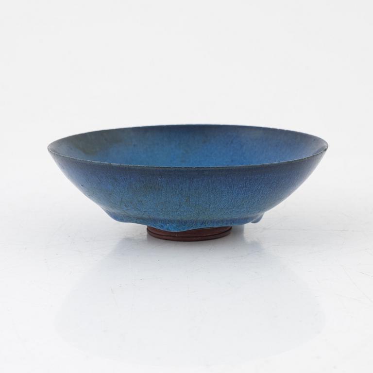 Wilhelm Kåge, a 'Farsta' stoneware bowl, Gustavsberg Studio, Sweden, 1954.