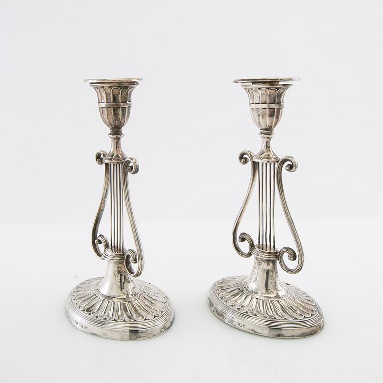 George Howson candlesticks 1 pair, silver, London 1902.