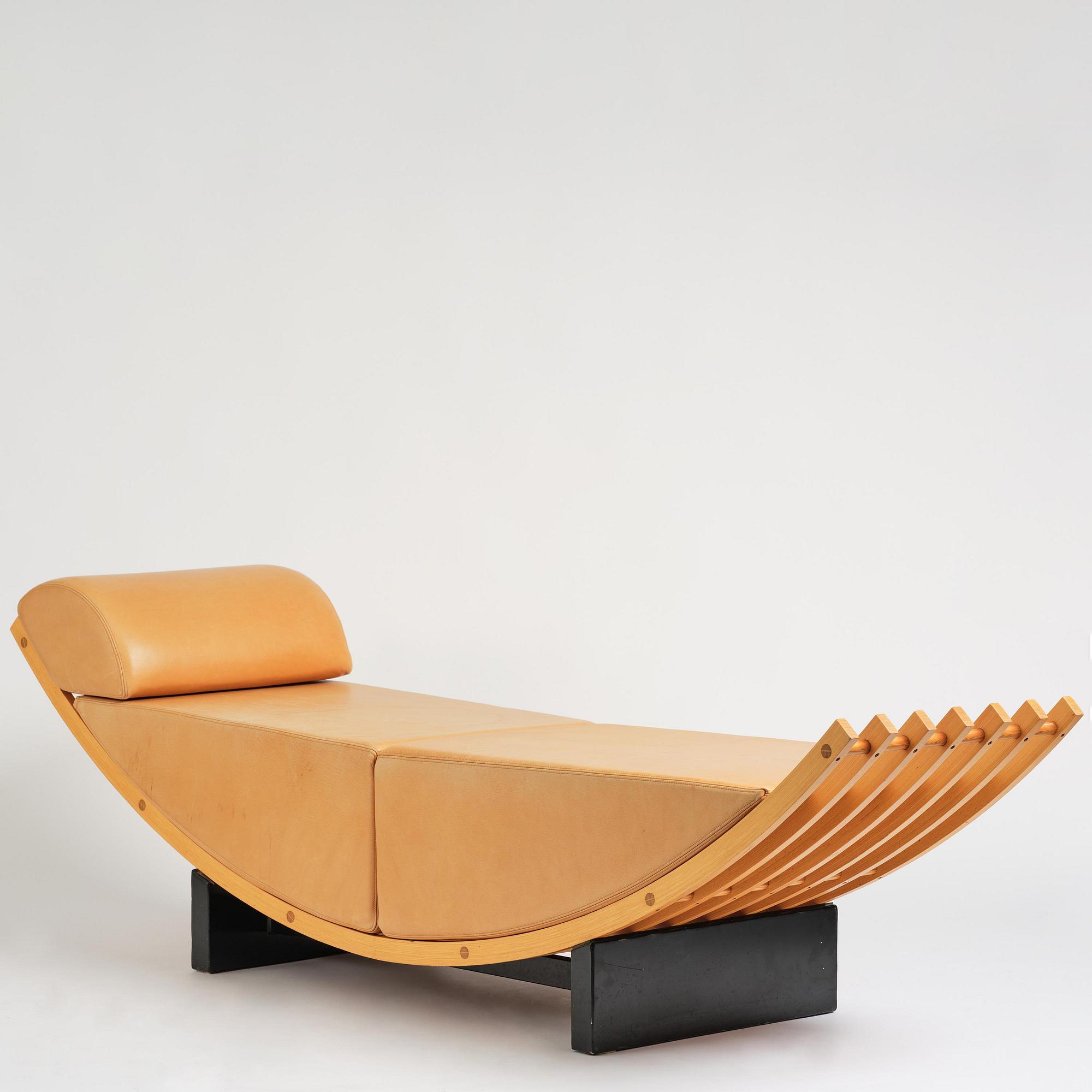 Jonas Bohlin, a "Concave" daybed, Källemo, Värnamo, post 1983.