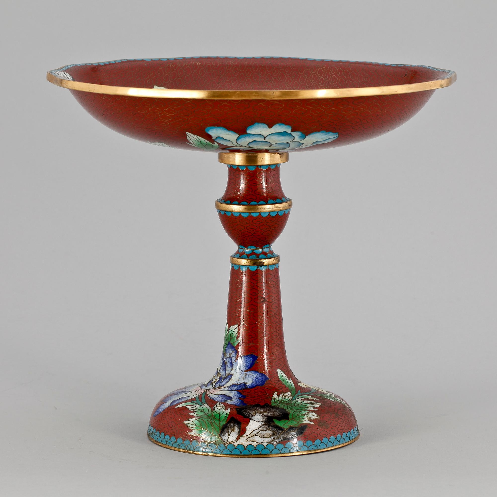 SKÅL PÅ FOT, cloisonné, Kina, 1900-talets början.