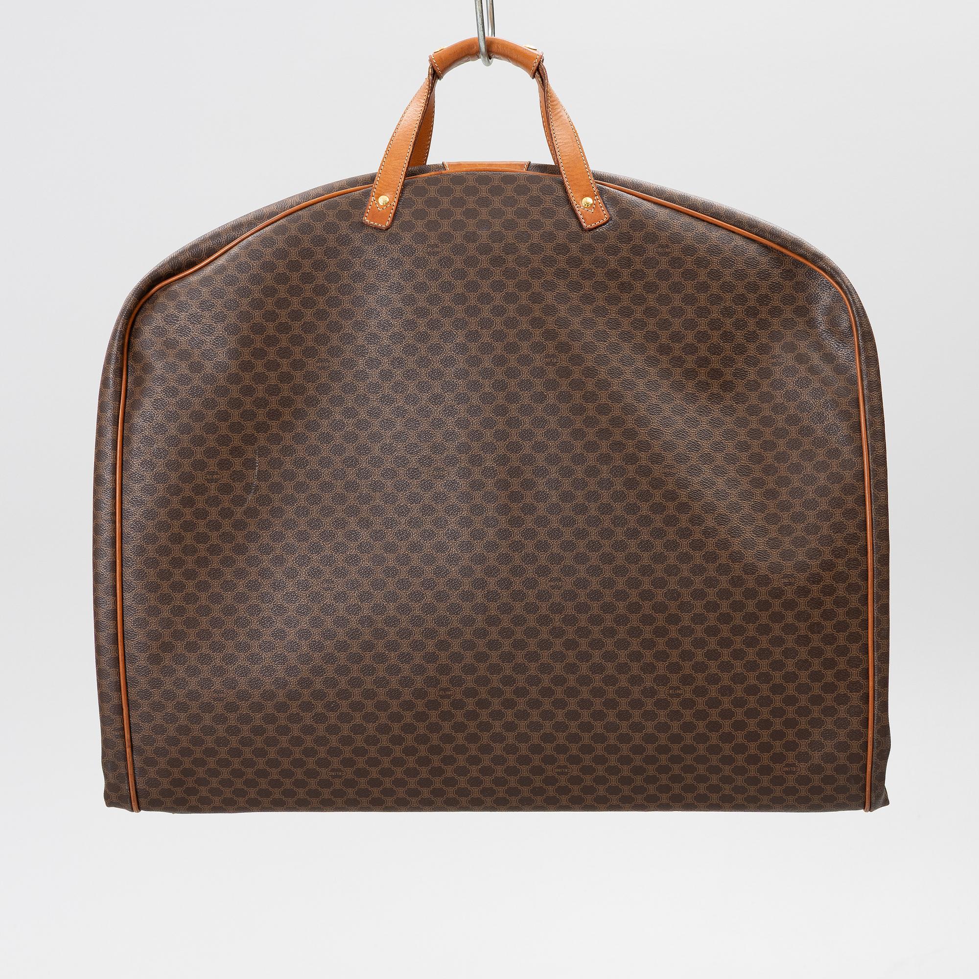 Céline, travel wardrobe.