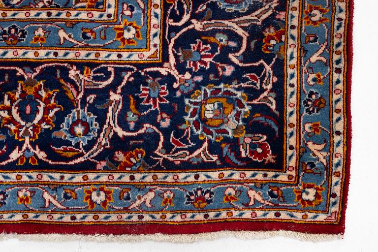 Carpet, Keshan, approx. 400 x 295 cm.