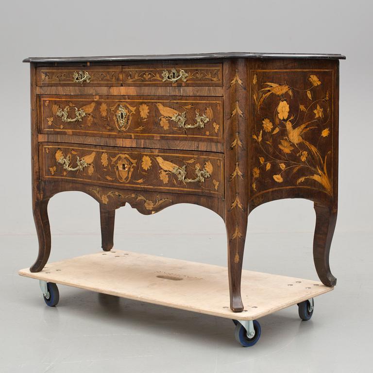 BYRÅ, rokoko, 1700-tal.