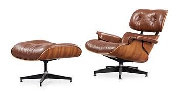 114. A Charles and Ray Eames 'Lounge Chair and ottoman', Herman Miller, 1960's.
