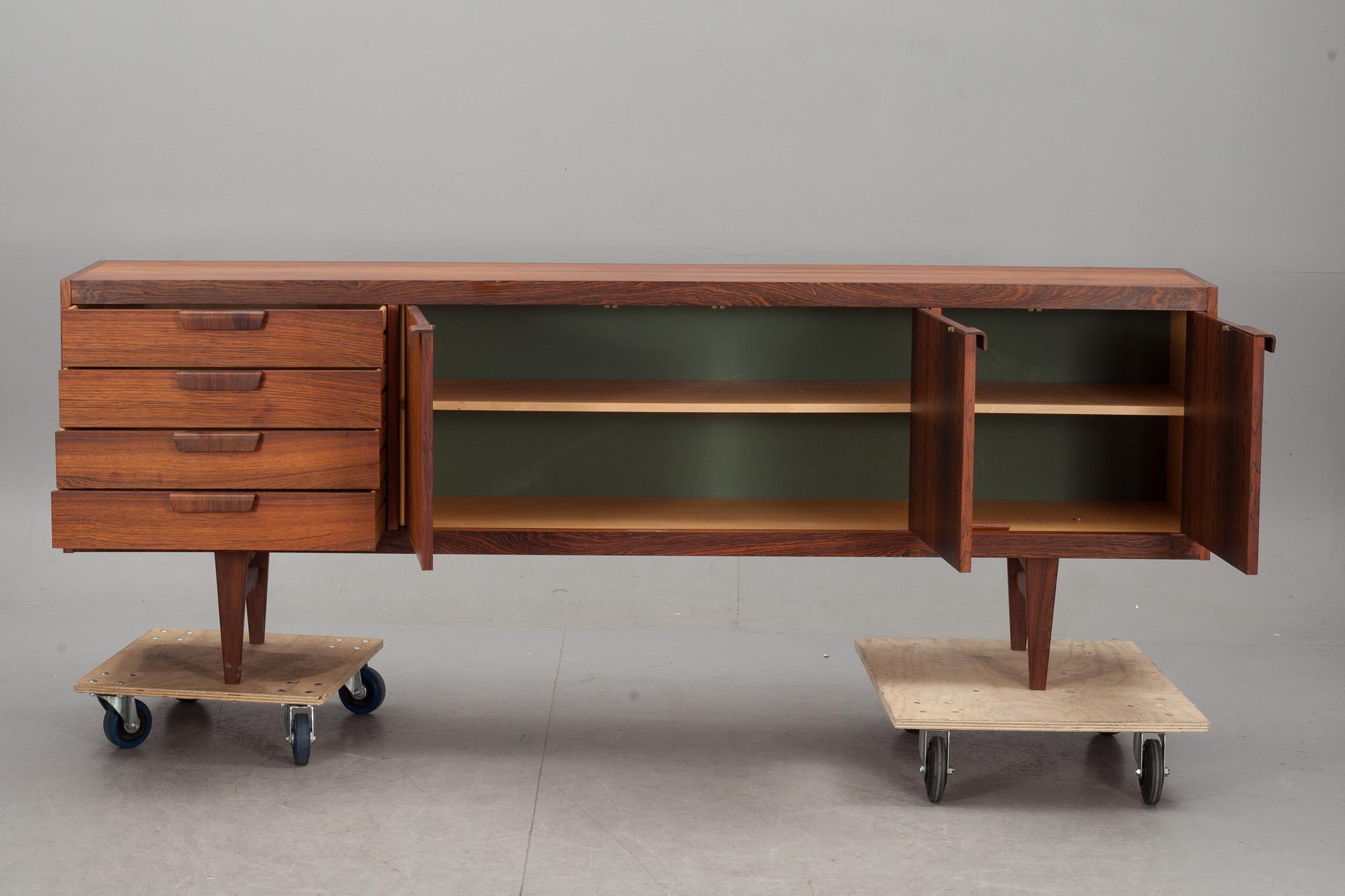 SIDEBOARD, 1960-tal.