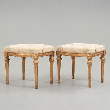 TABURETTER, ett par, gustavianska stockholmsarbeten, 1700-talets slut.