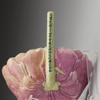 A famille rose water dropper in the shape of a lotusflower, dated to the 34 year of Guangxu, corresponding to 1908.