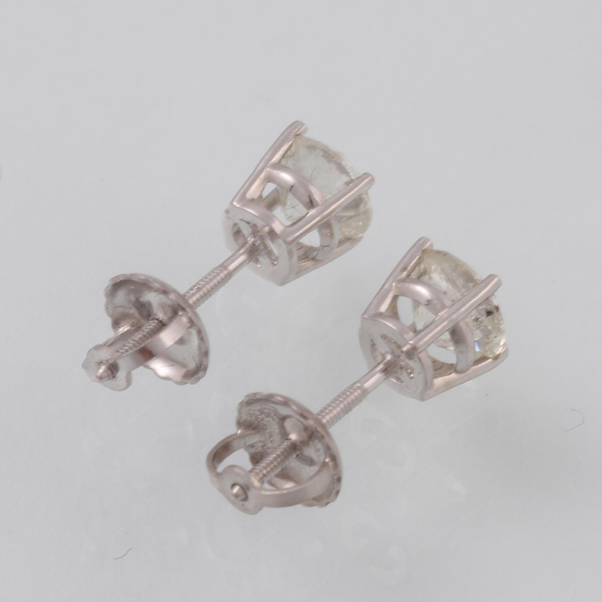 ÖRHÄNGEN, 14K vitguld med briljantslipade diamanter ca 1.00 ct. Vikt 0,9 gram.